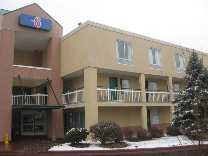 Econo Lodge Inn & Suites Johnson City Exterior foto
