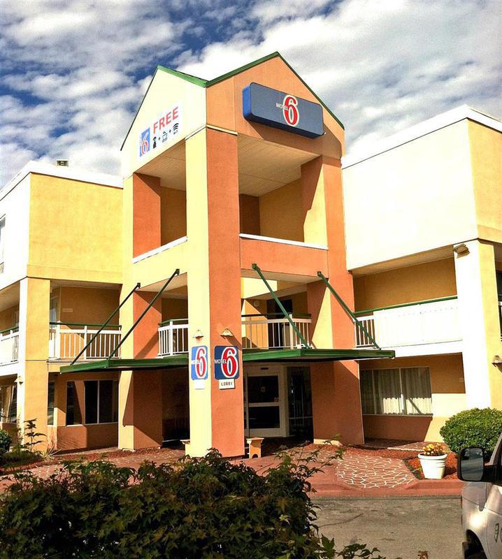 Econo Lodge Inn & Suites Johnson City Exterior foto